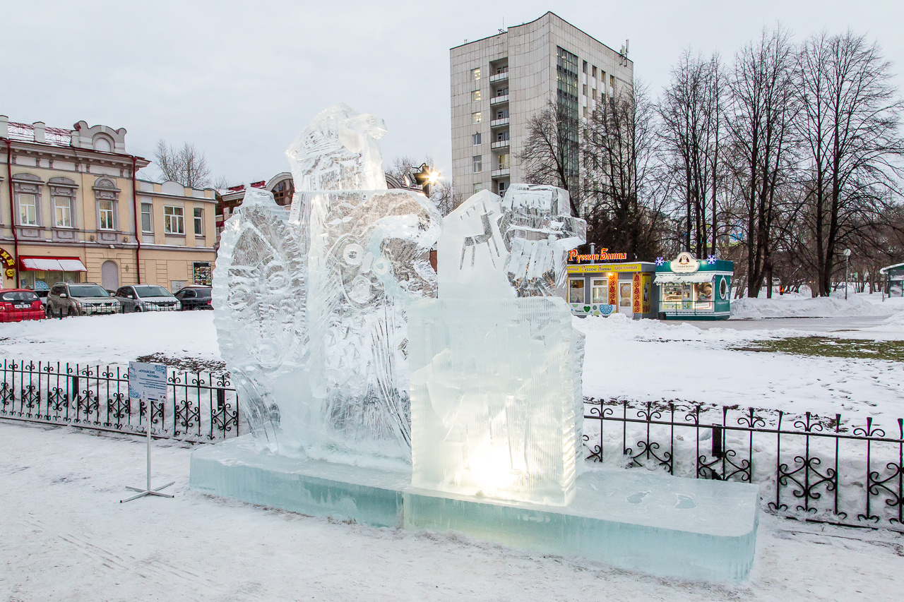 Новособорная площадь Томск зима