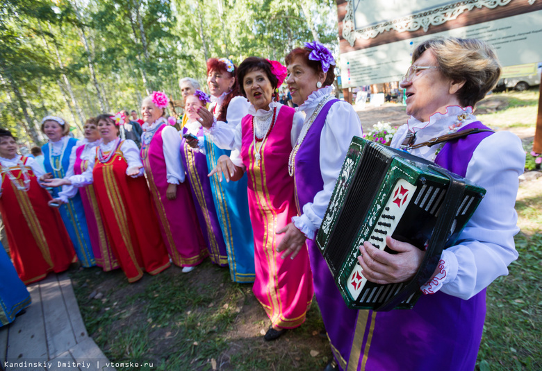 Песни национальных общин и работы сибирских мастеров представят в Томске