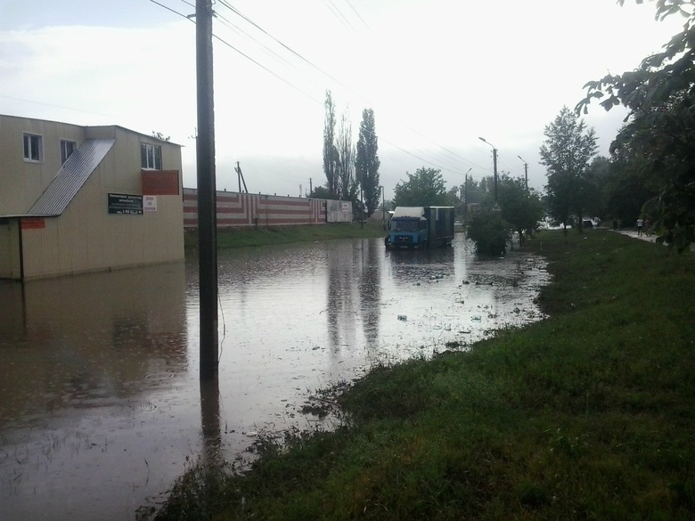 Спасатели устранили последствия потопа в центре Курска