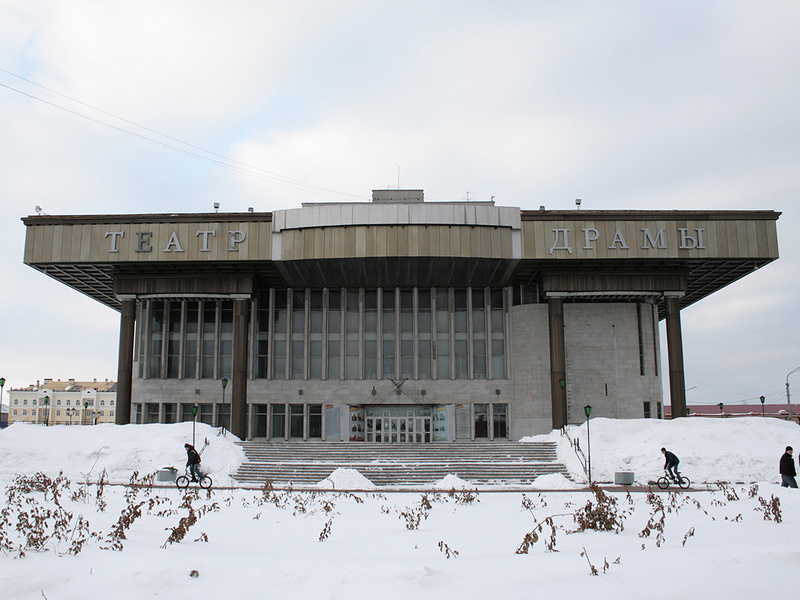 В театре Драмы — спектакль «Каштанка, или Забытые письма»
