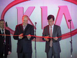 Дилерский центр KIA — «ИСКУССТВО УДИВЛЯТЬ» (фото)