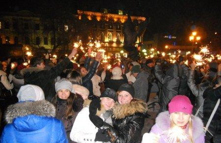 В субботу в центре города праздновали Новый год (фото)