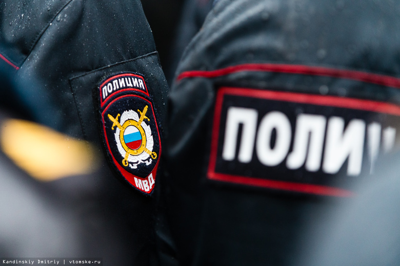 Голого мужчину с ножом задержали на одной из улиц Томска