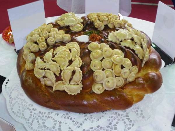 Участников народных гуляний накормят пельменями