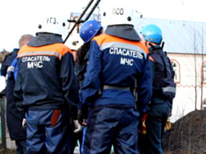 На Высоцкого иномарка въехала в осветительную опору, погибли двое