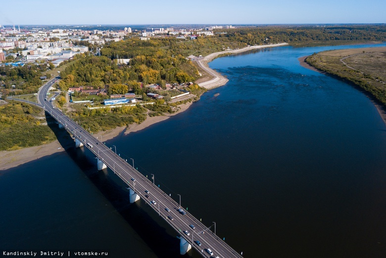 Две полосы Коммунального моста Томска перекроют с 9 утра 25 мая