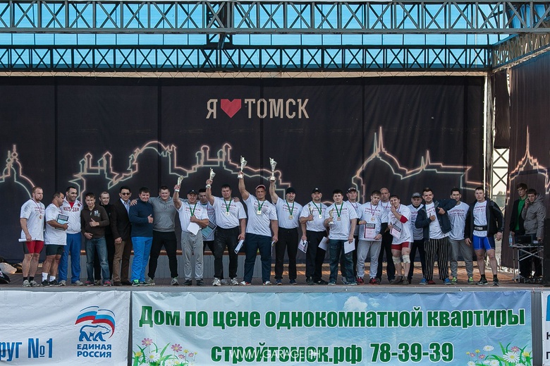 Томские «богатыри» показали свою силу (фото)