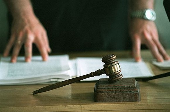 Виновника ДТП, в котором погибли милиционеры, приговорили к шести годам колонии-поселения