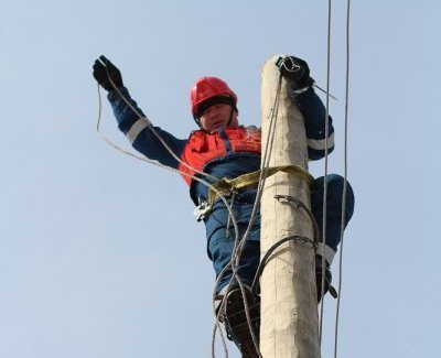 Непогода оставила без света пять поселений на севере области