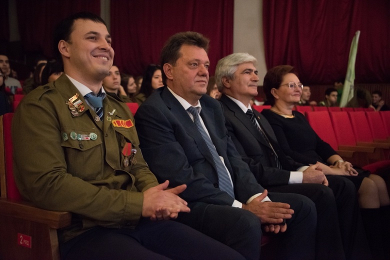 В ТГУ закрыли 52-й трудовой сезон студотрядов Томска (фото)