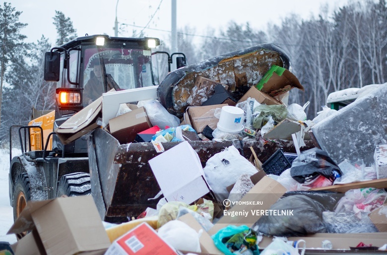 Завалы мусора в Томске обещают убрать к выходным