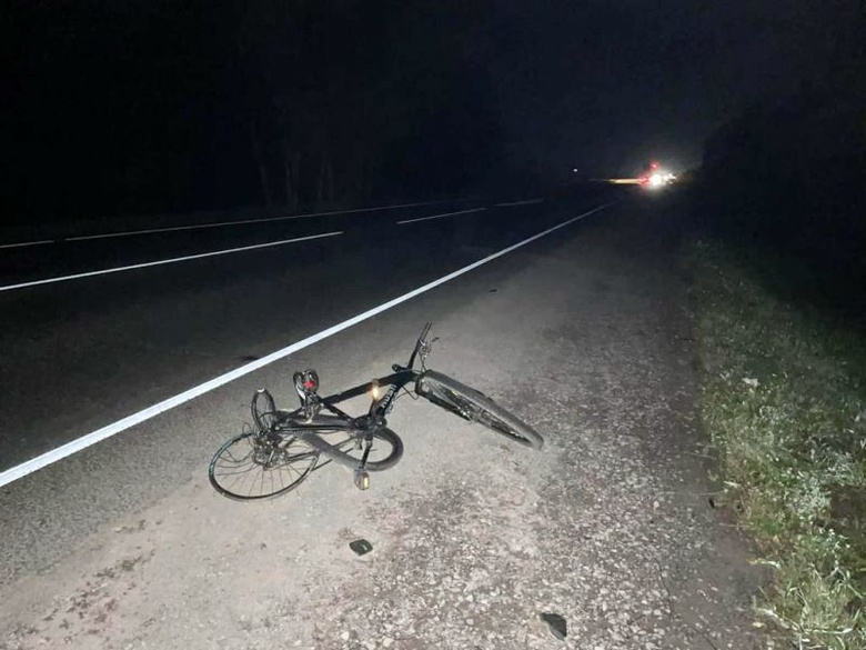 Мотоциклист попал в больницу после столкновения с велосипедистом под Томском