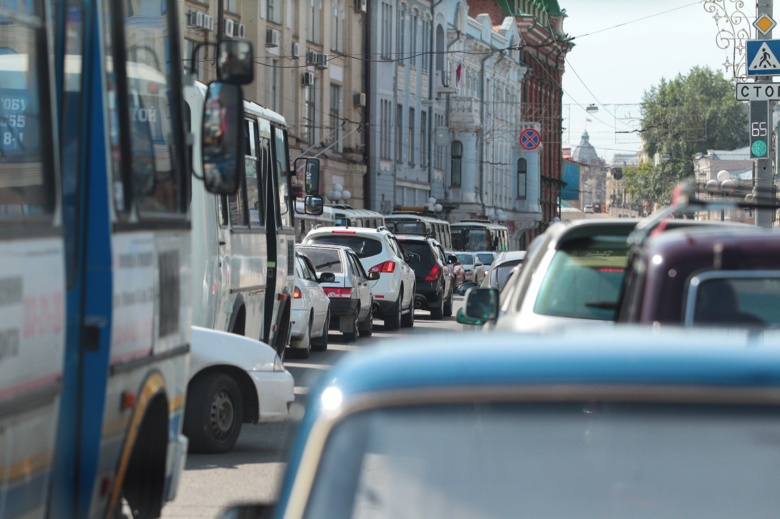 В часы пик пробки в Томске достигают семи баллов из десяти