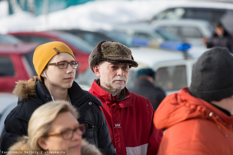 Активисты собрались на дружескую встречу в поддержку участницы акций за ТВ2