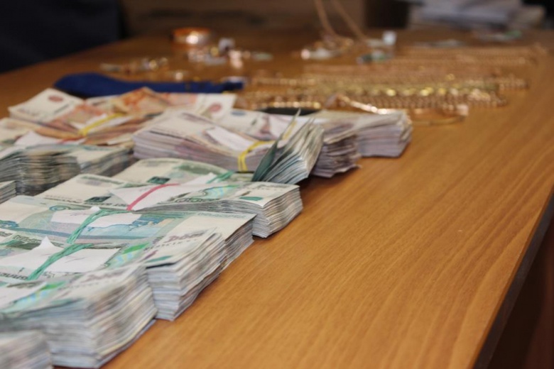 Томич украл из квартиры родственников деньги и украшения почти на 4,4 млн