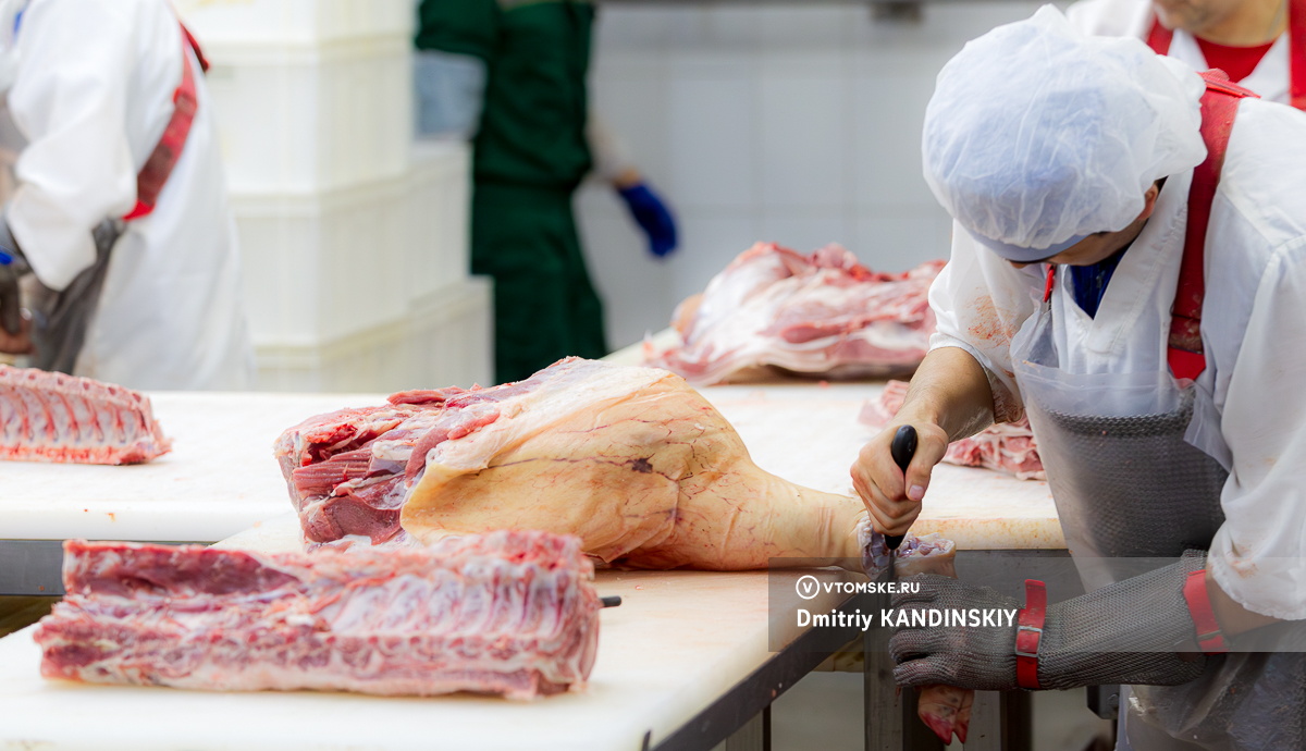 Не сезон для шашлыков: в России оптовые цены на свинину выросли до 30%