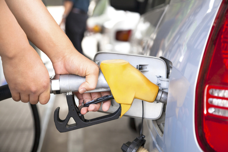 Цены на бензин продолжают меняться
