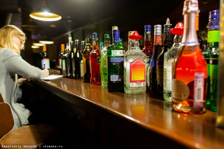 Минздрав предложил запретить продажу крепкого алкоголя до 21 года