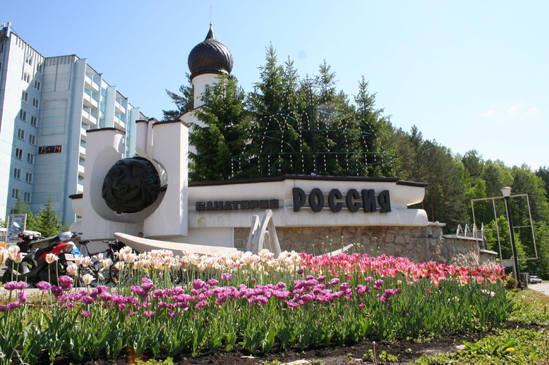 Майские субботники в «России» (фото)