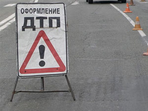 В области иномарка совершила наезд на двух пешеходов, оба погибли