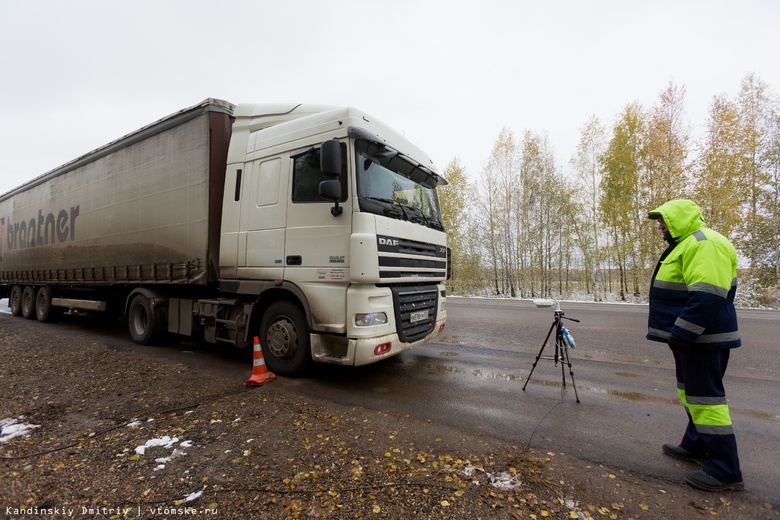 Весной на автодорогах Томской области ограничат движение большегрузов