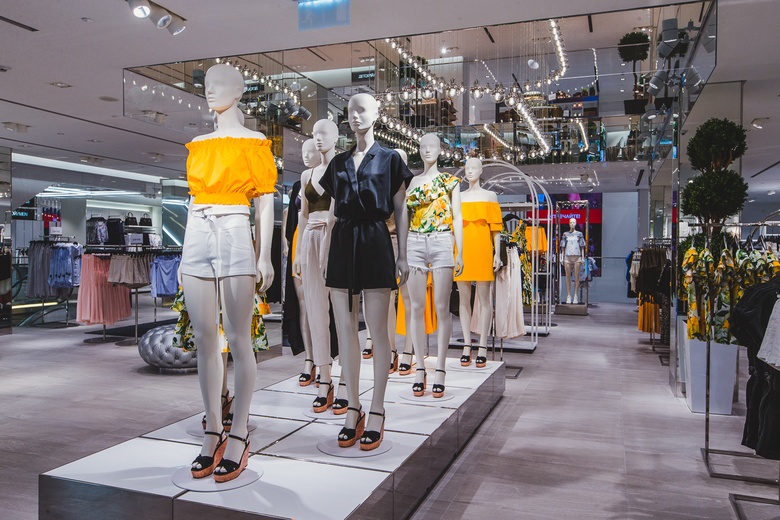 Магазин H&M снова открылся в Томске
