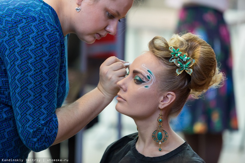 Коллекция бумажных платьев, концерт и мастер-классы: фестиваль beauty-индустрии пройдет в Томске