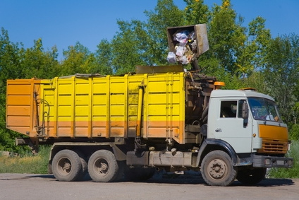 «Спецавтохозяйство» протестирует новый мусоровоз на метане