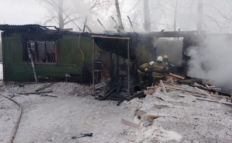 Гибель 11 человек при пожаре в Томской области. Главное