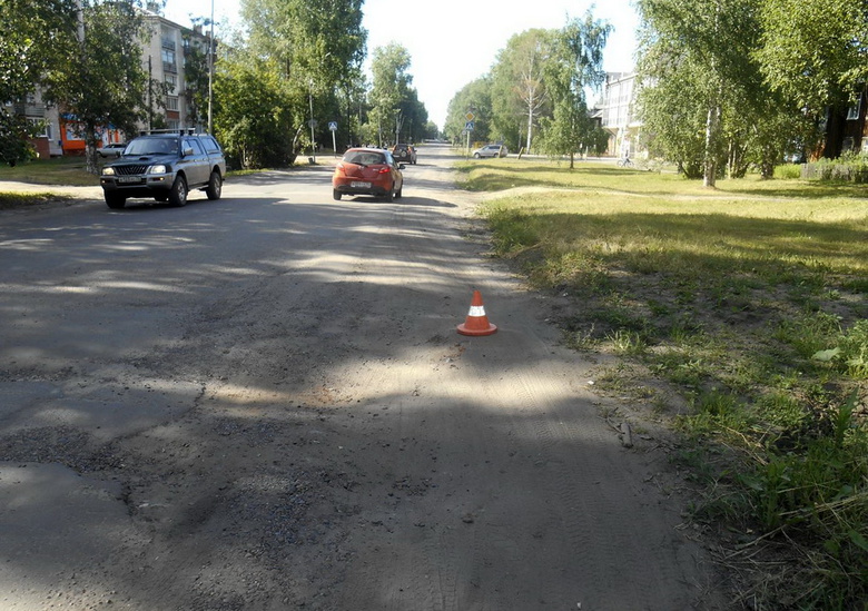 Мопедист пострадал, обгоняя «учебный» автомобиль