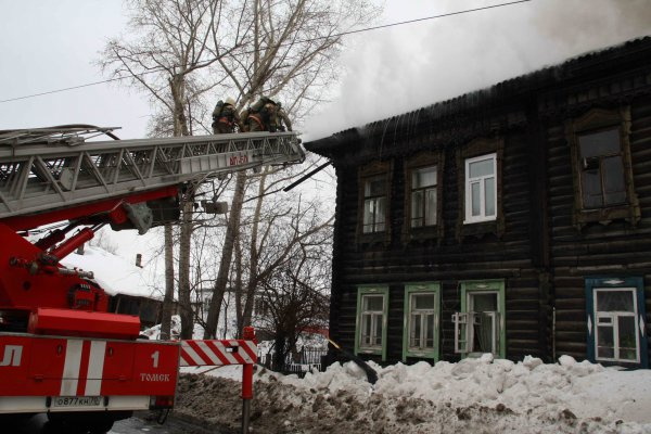 Тушение пожара в доме по переулку Аптекарскому, 11/1