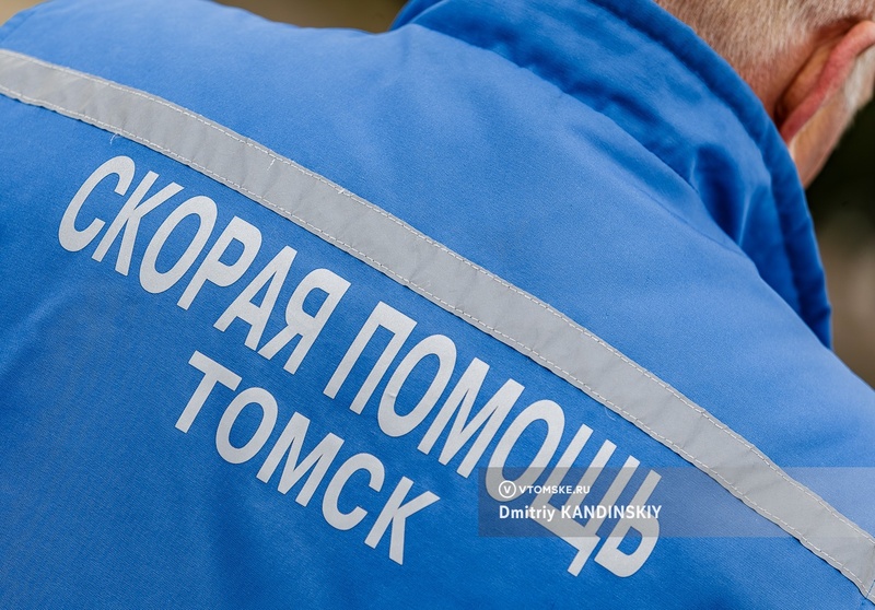 Грузовик сбил мужчину на пешеходном переходе в Томске