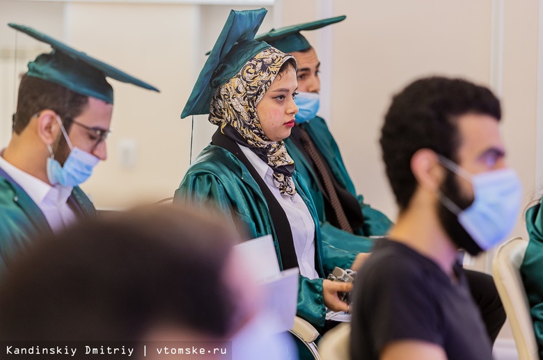 Студенты ТПУ из Египта получили дипломы энергетиков-ядерщиков