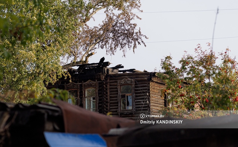 В Томске начали поиск подрядчика для капремонта старинного дома, где был пожар