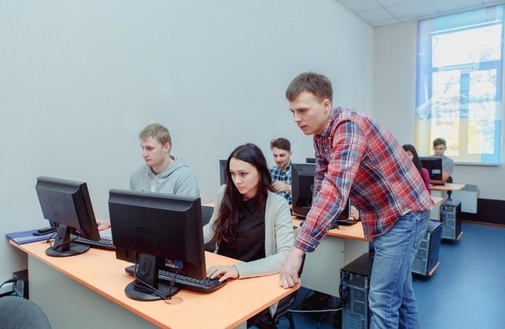 Стране нужны IT-специалисты: в Томске будут готовить программистов с нуля