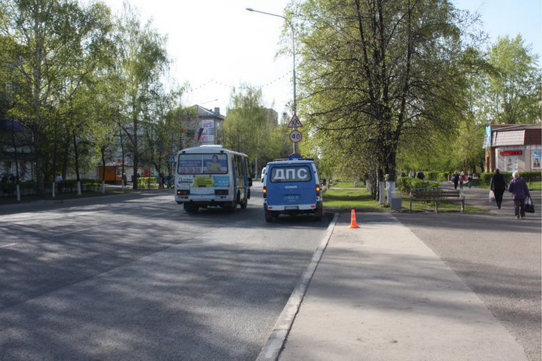 Водитель маршрутки «выронил» пассажира и поехал дальше