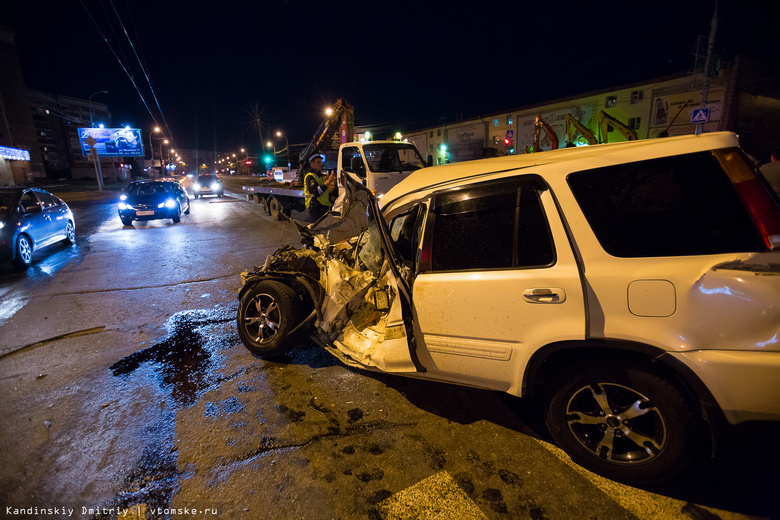 Пьяный водитель КамАЗа устроил аварию с несколькими автомобилями (фото)