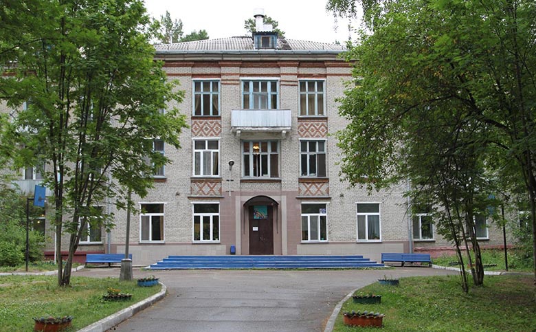 СХК объявил о продаже профилактория и заводского гаража