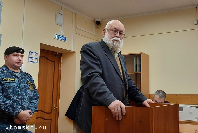 «Начал вести антиармейскую пропаганду»: в Томске начался суд по делу о дискредитации армии