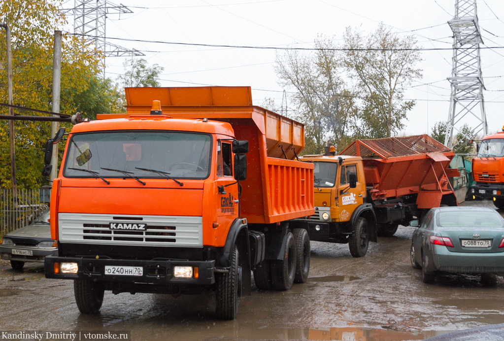 На городских дорогах проведена антигололедная обработка