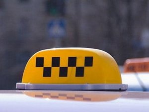 Таксиста задержали за рулем в состоянии наркотического опьянения