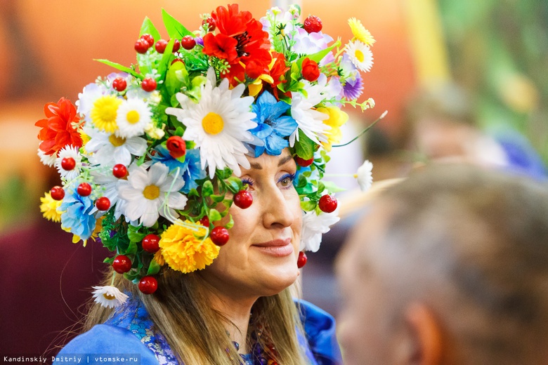 Соревнования по лепке вареников устроят на «Солохиной ярмарке» в Томском районе