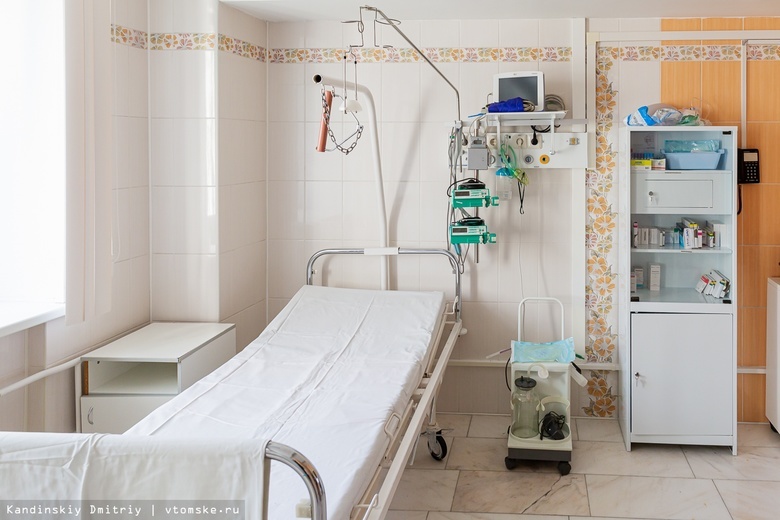 Оперштаб сообщил, сколько коек для лечения COVID свободно в больницах Томской области