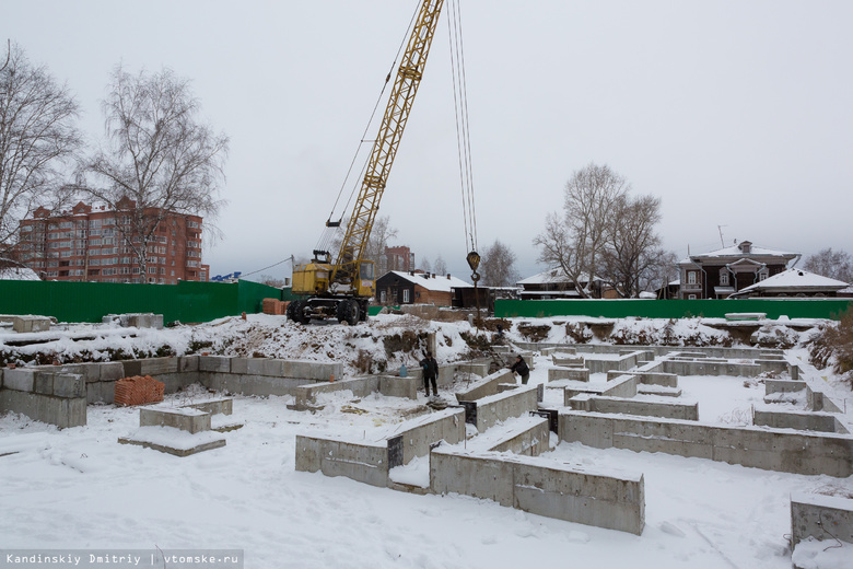 Стройка на Источной, 41а, в декабре 2015 года