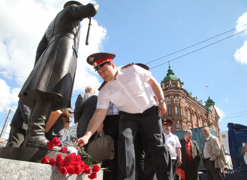 Сотрудники ГИБДД отметили профессиональный праздник (фото)