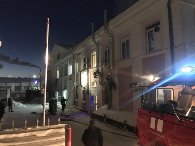 В здании бывшего ДК ТЭМЗ произошел пожар