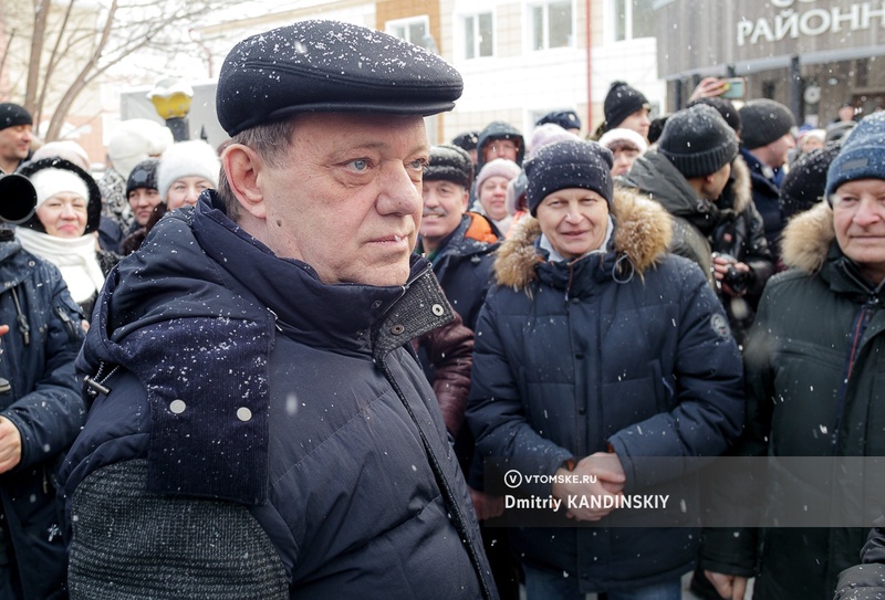 Суд признал экс-мэра Томска Ивана Кляйна виновным по делу о ремонте улицы. Его освободили от наказания