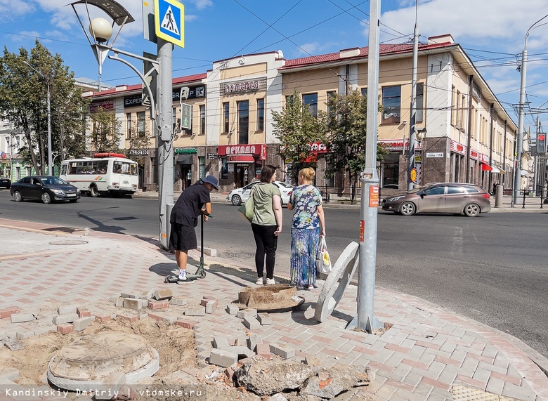 «Идем в графике»: власти рассказали, когда завершится ремонт тротуаров на Ленина и Нахимова в Томске