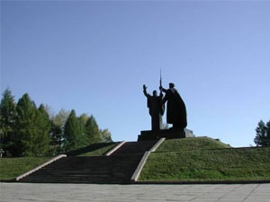 Многодетные семьи и скауты посадят аллеи в Лагерном саду