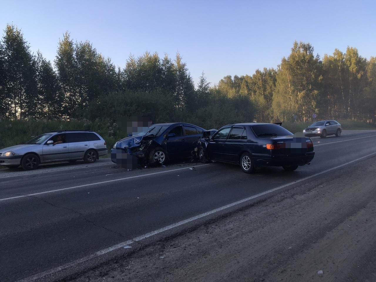 Пять человек увезли в больницу после лобового ДТП на трассе Томск —  Мариинск | 06.08.2022 | Томск - БезФормата